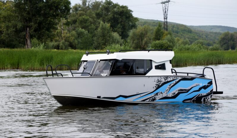 Realcraft 700 Cabin full